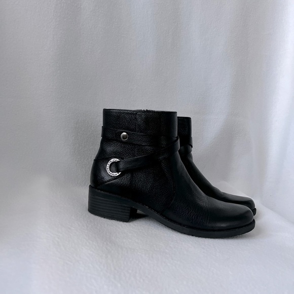 Ann Klein Libby Flex Size 7 1/2 Black Leather Ankle Boots - Picture 1 of 16